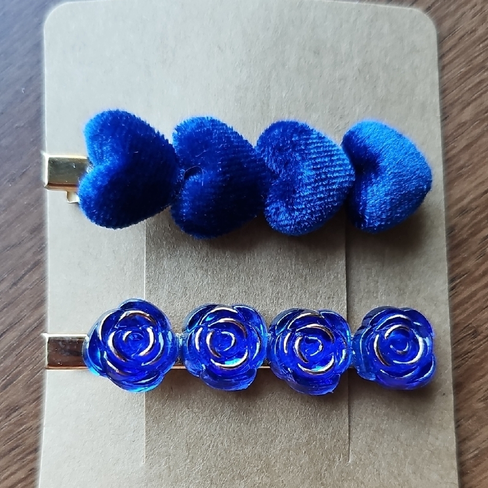 New Blue Velvet Heart and Rose Acrylic Alligator Hair Clips Set